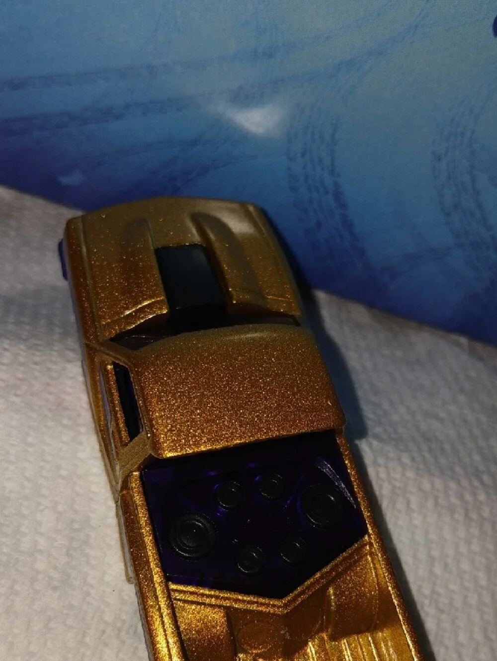 Bounce'n BASS .Gold and Purple Pickup Truck Keychain - Hot Wheels Style